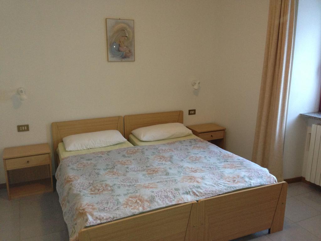 Villa Dei Fiori Cavedago Habitación foto